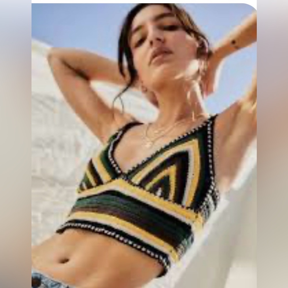 NWT Urban Outfitters Multicolor Crochet Knit Tank Top‎ Size Large Crop